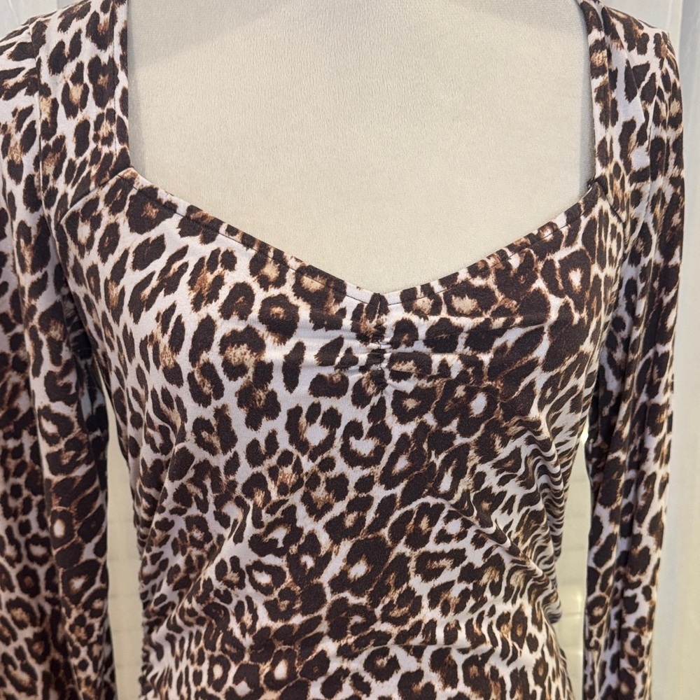 Guess Leopard Print Long Sleeve Top - Picture 3 of 5